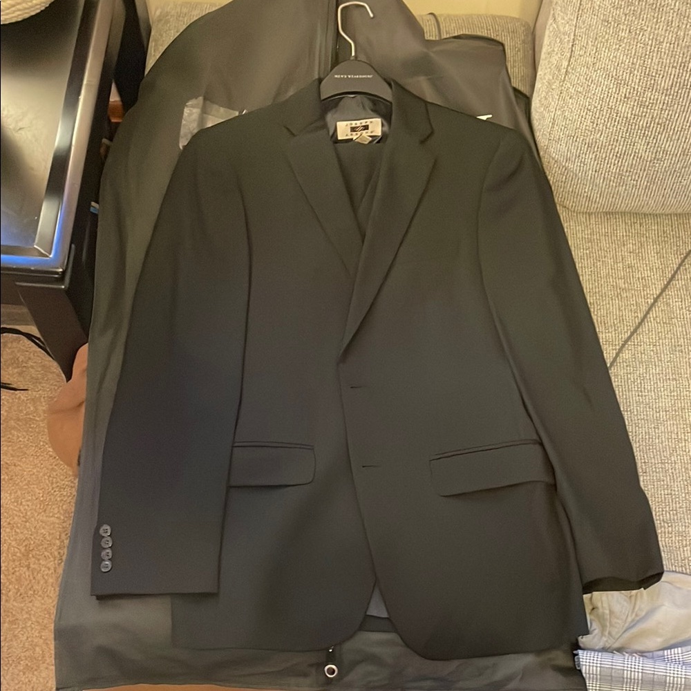 Joseph Abboud Black Slim Fit 3-Piece Suit